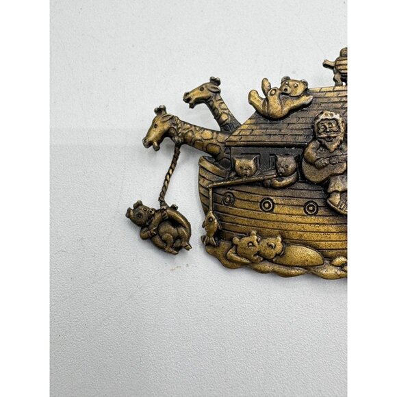 Vintage JJ Jonette Noah's Ark Boat Fun Comical Brooch - Picture 2 of 5